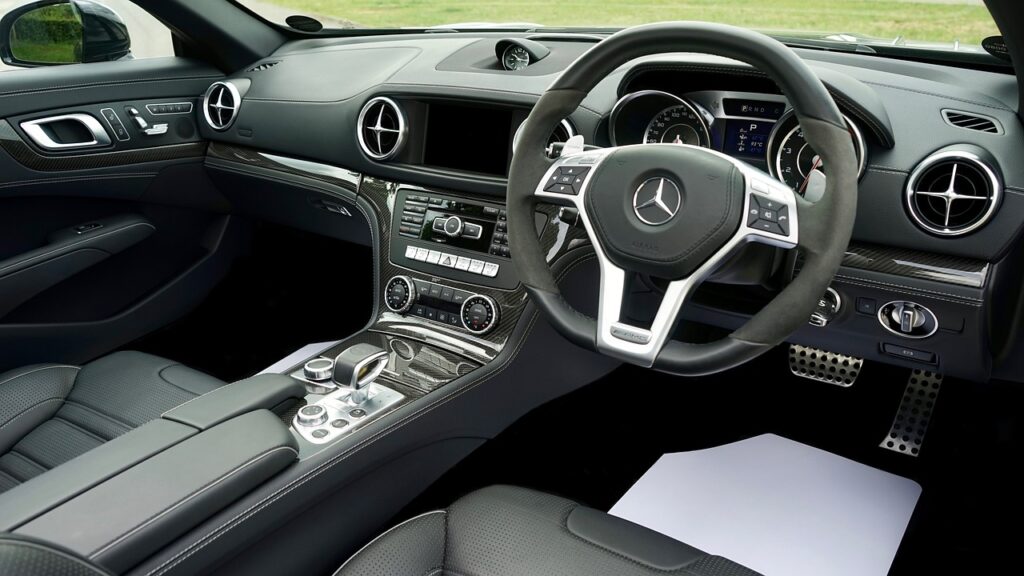 car, interior, steering-2378419.jpg